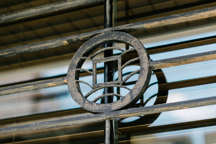 錢屋本舗本館とは3